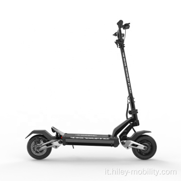 Scooter elettrico per adulti pieghevole pieghevole.